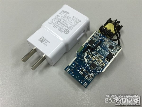 三星S6國行充電器EP-TA20CBC拆解圖賞+測(cè)試 能快速充電