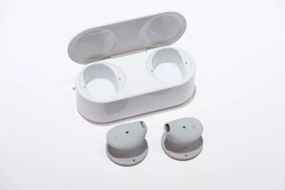 Surface Earbuds值得買嗎 Surface Earbuds耳機上手體驗
