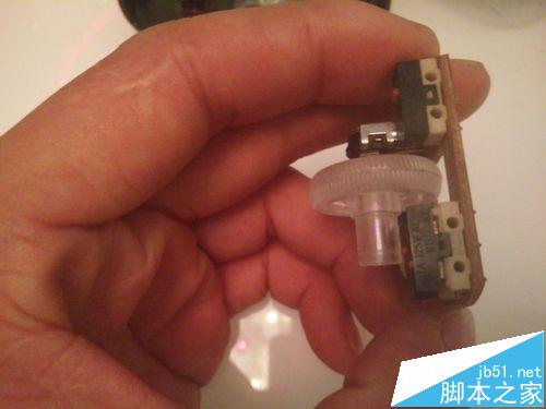 鼠標(biāo)按鍵沒彈性怎么自己修復(fù)?