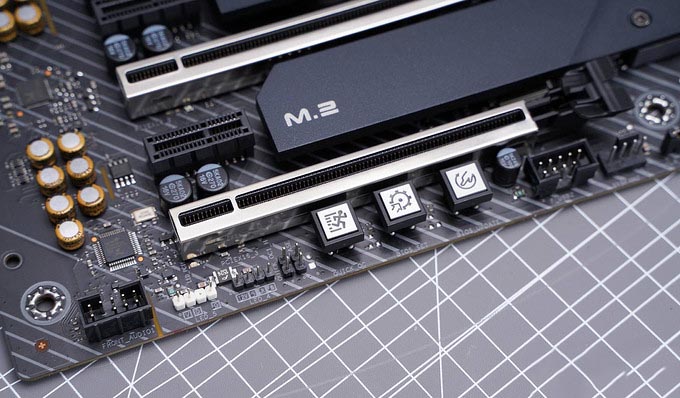 七彩虹Z490 Vulcan X主板怎么樣?七彩虹Z490 Vulcan X主板詳細評測