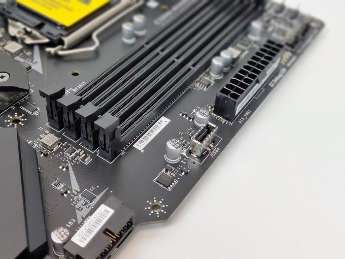 i7-10700K+微星MPG Z490 GAMING EDGE刀鋒版主機(jī)配置教程