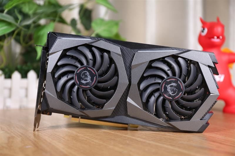 微星GTX 1660Ti魔龍和XFX RX590顯卡區(qū)別對比評測