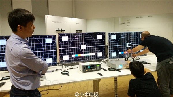 小米電視2S屏幕漏光測試:完勝索尼/夏普