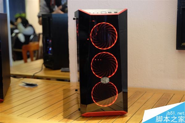 酷冷至尊MasterBox Lite 5中塔機箱首發(fā)圖賞:鏡面前板顏值驚艷