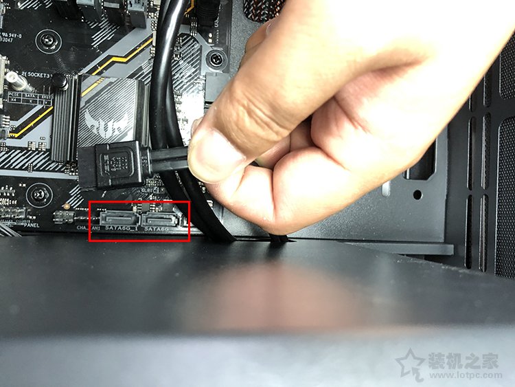 臺(tái)式機(jī)械硬盤如何安裝?臺(tái)式機(jī)械硬盤安裝方法