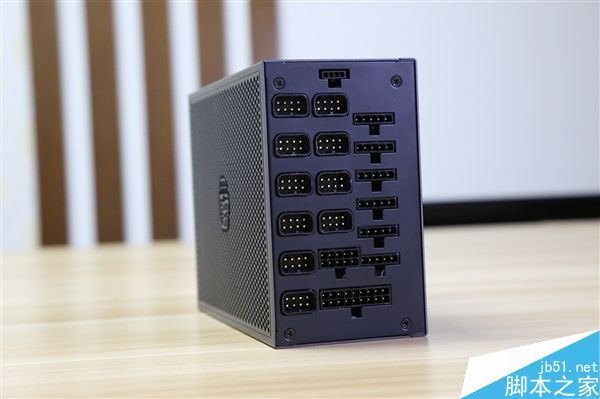 酷冷至尊MasterWatt Maker 1200W電源圖賞:用料做工頂級(jí)水平