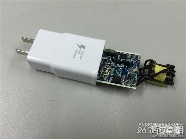 三星S6國行充電器EP-TA20CBC拆解圖賞+測(cè)試 能快速充電