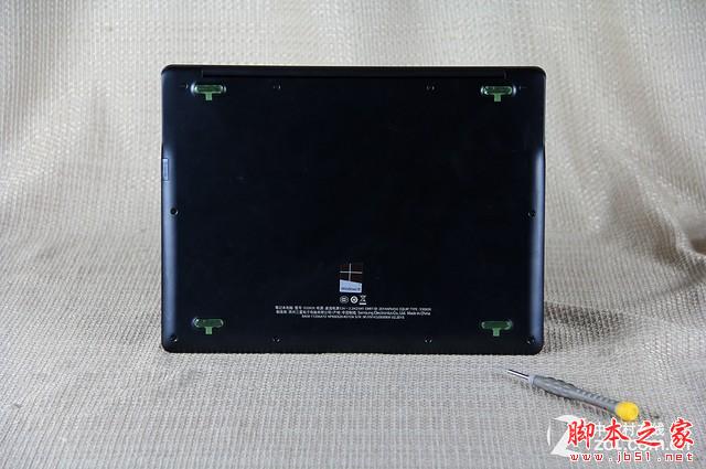三星ATIV Book 930X怎么樣？三星ATIV Book 930X拆機(jī)教程解析