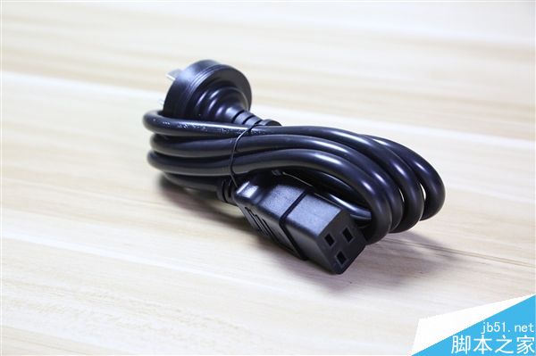 酷冷至尊MasterWatt Maker 1200W電源圖賞:用料做工頂級(jí)水平