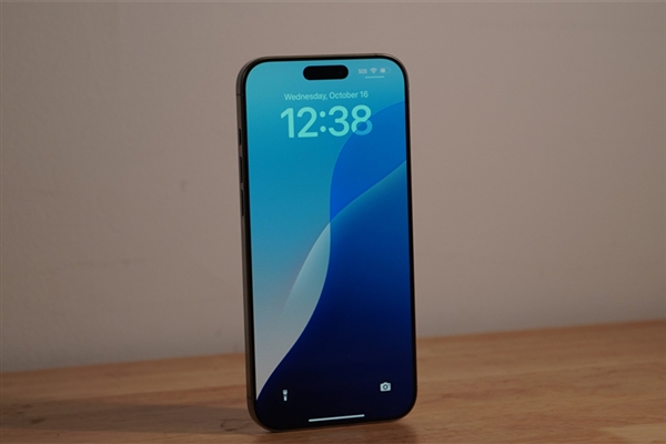 蘋(píng)果AI中文版終于來(lái)了：iOS 18.4 Beta 3上線