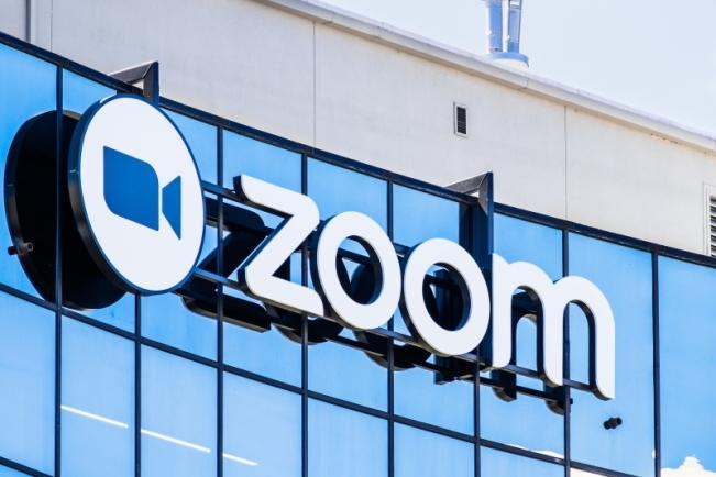 Zoom的“漏洞”圍城，從新增用戶1.9億到股價下跌16%