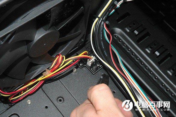 機(jī)箱風(fēng)扇電源怎么接 機(jī)箱風(fēng)扇接主板還是電源？