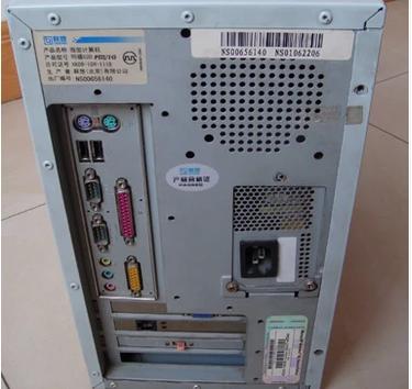 電腦顯示器黑屏,小編教你電腦主機運行正常顯示器黑屏怎么辦