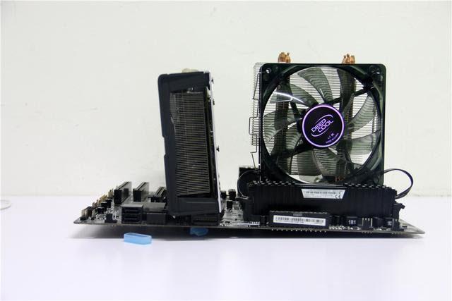 玩游戲8G內(nèi)存和16G內(nèi)存差別大嗎？8GB和16GB內(nèi)存條玩游戲?qū)Ρ仍斀? title=