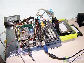 華碩主板z370可以裝win7嗎？